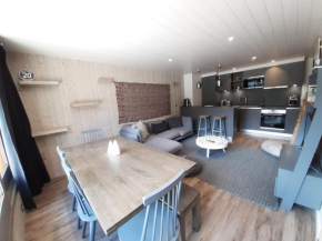 Appartement skis aux pieds, 3 chambres, rénové, idéalement situé près des commerces à Courchevel 1650 - FR-1-514-61